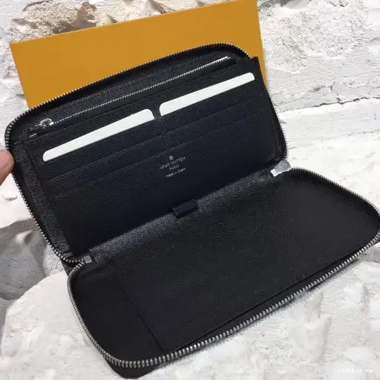 WIS Zip wallet Louis Vuitton supreme 0531